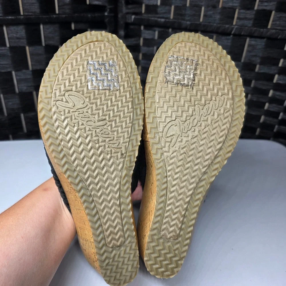 Skechers Luxe Foam Black Crochet Wedge Sandals Womens 6 Cork Platform Slides